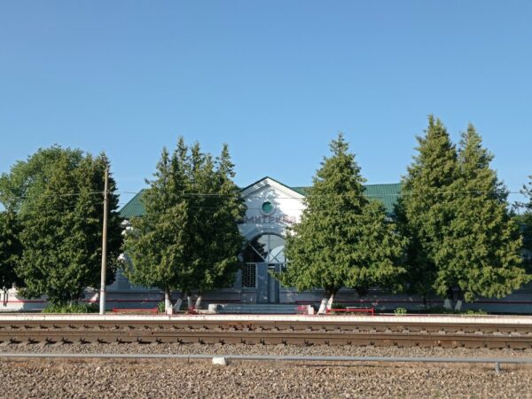 Ежегодно в первое воскресенье августа в России отмечается День железнодорожника.
