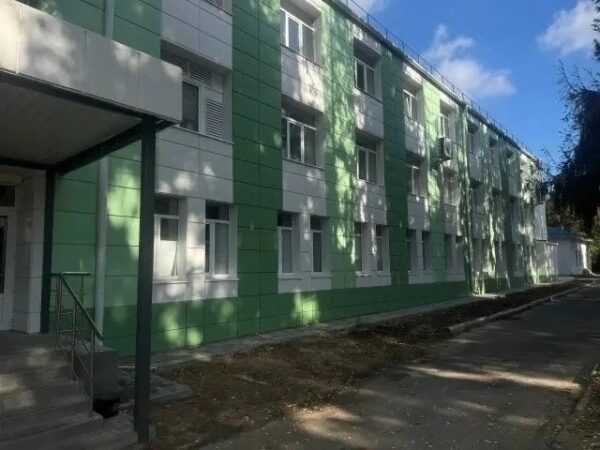 Министр здравоохранения Курской области Светлана Ермолова в своих социальных сетях рассказала о ходе капитального ремонта в Дмитриевской ЦРБ.